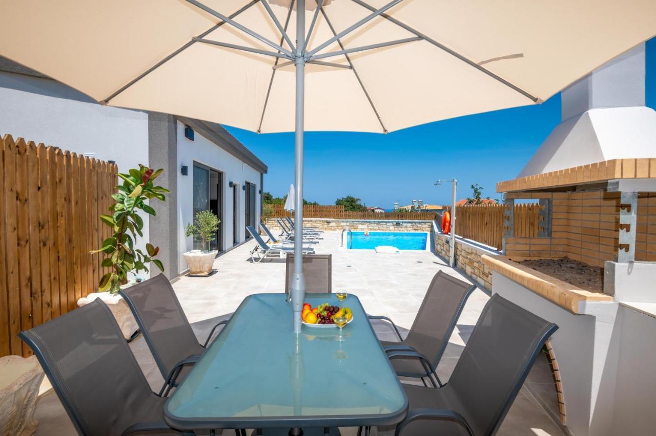 Halaro Villa Gerani  Exterior photo