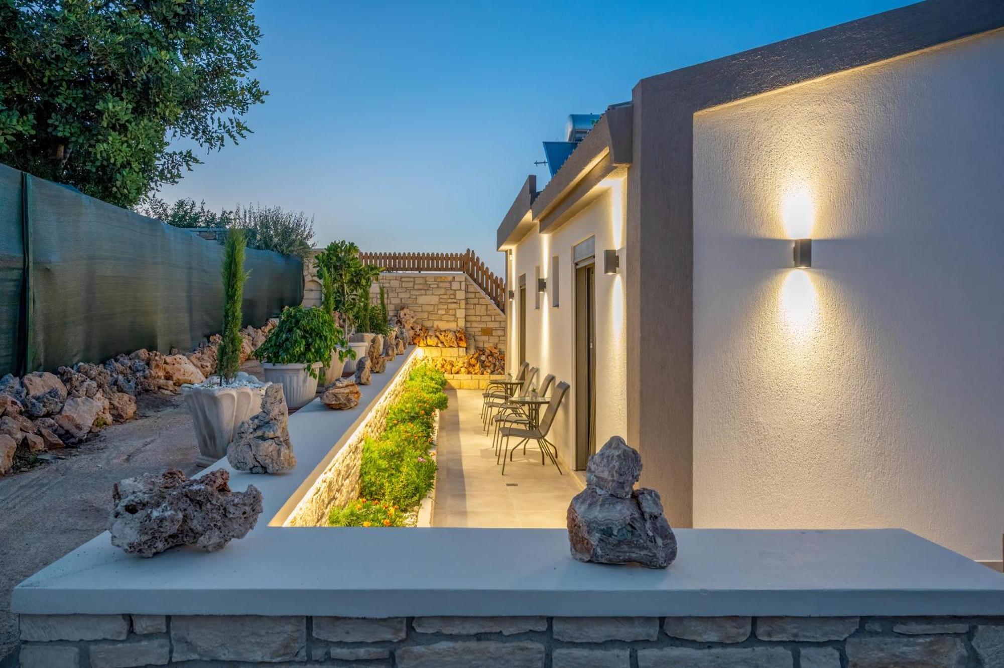 Halaro Villa Gerani  Exterior photo