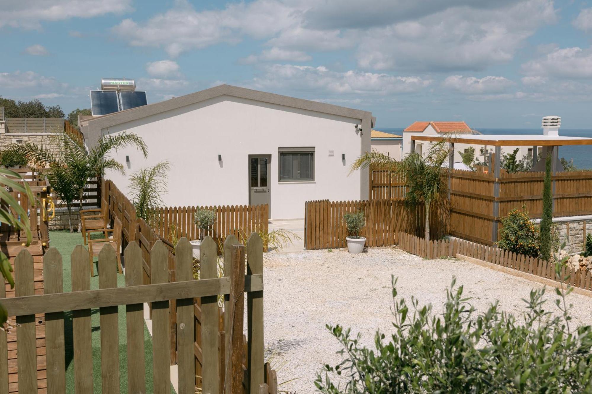 Halaro Villa Gerani  Exterior photo